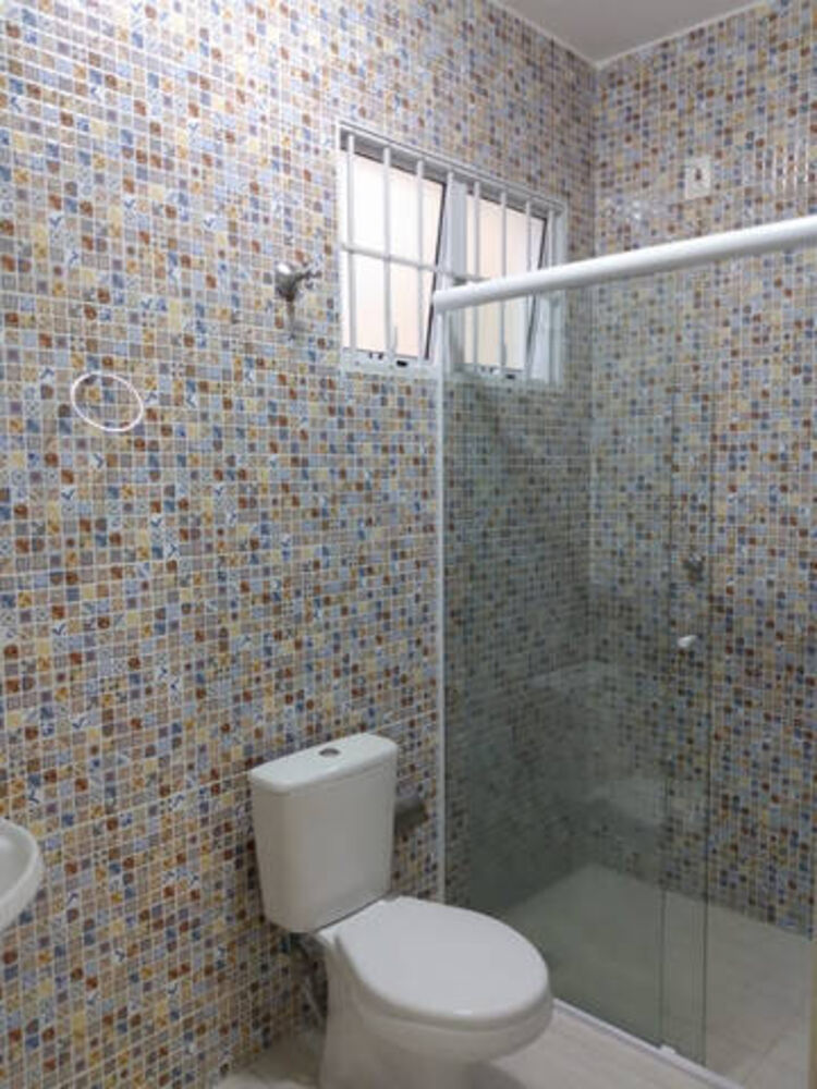 Casa à venda com 2 quartos, 100m² - Foto 3