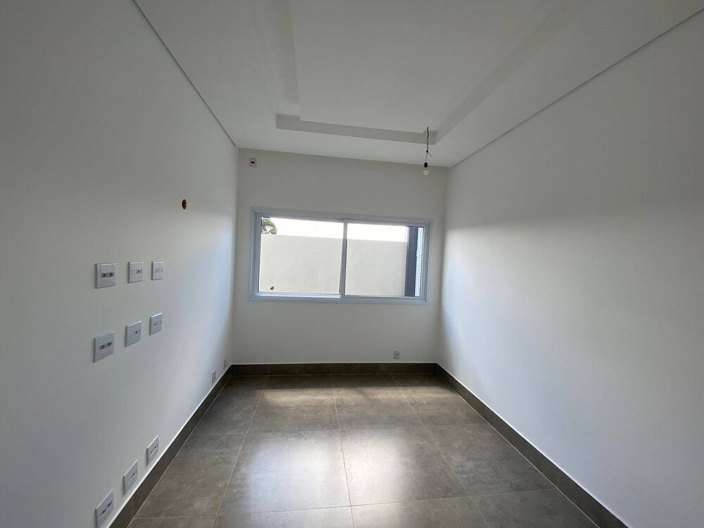 Casa, 4 quartos, 260 m² - Foto 3