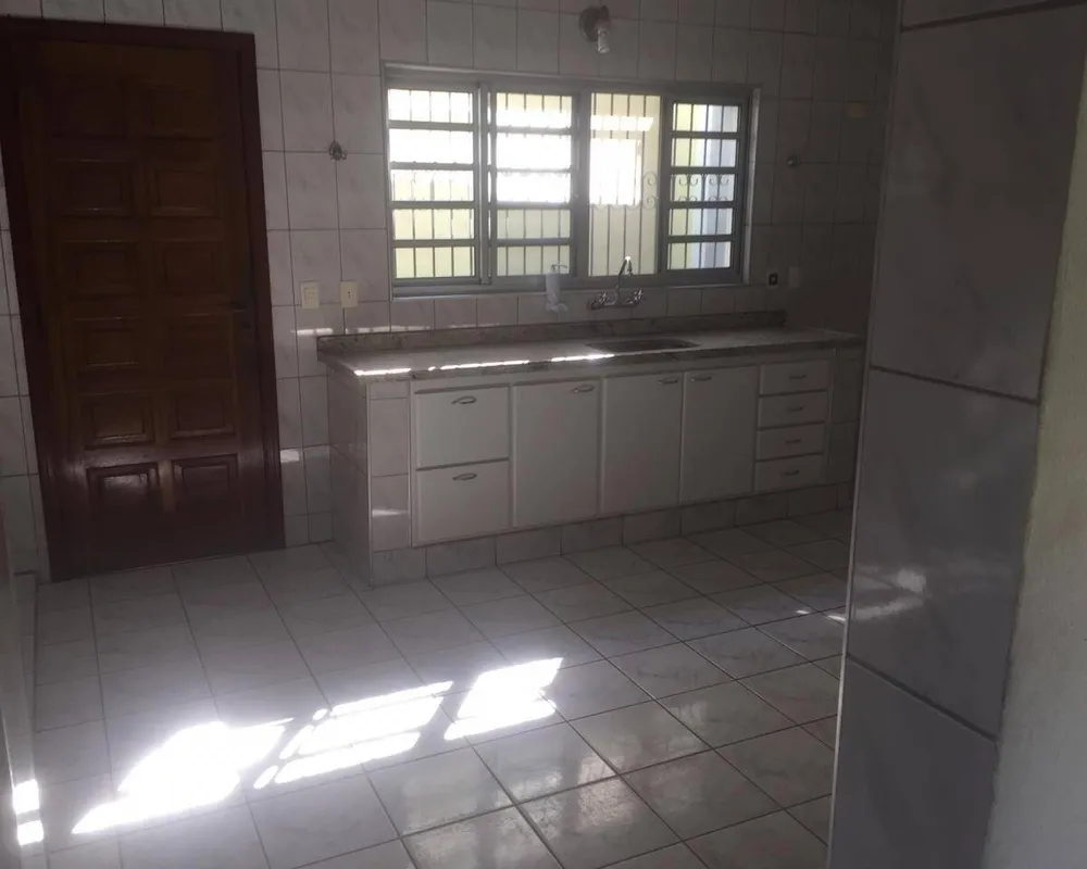Depósito-Galpão, 200 m² - Foto 2