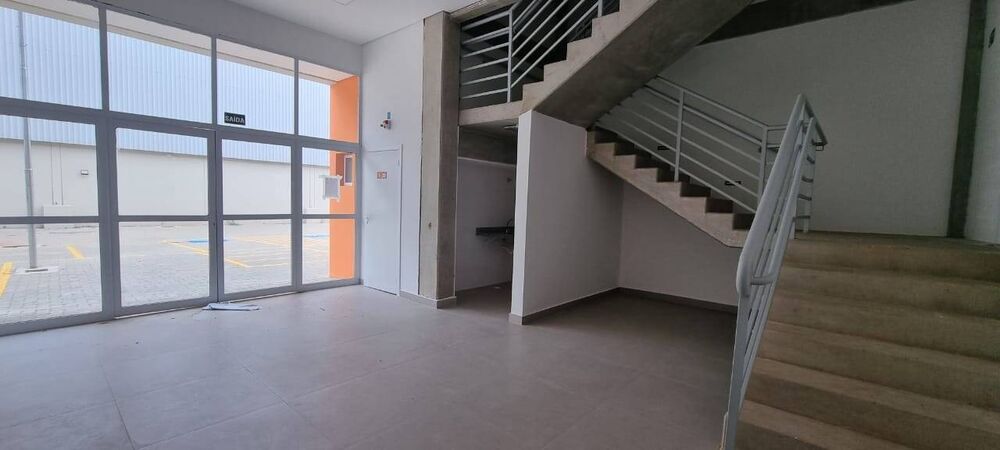 Depósito-Galpão, 11272 m² - Foto 1
