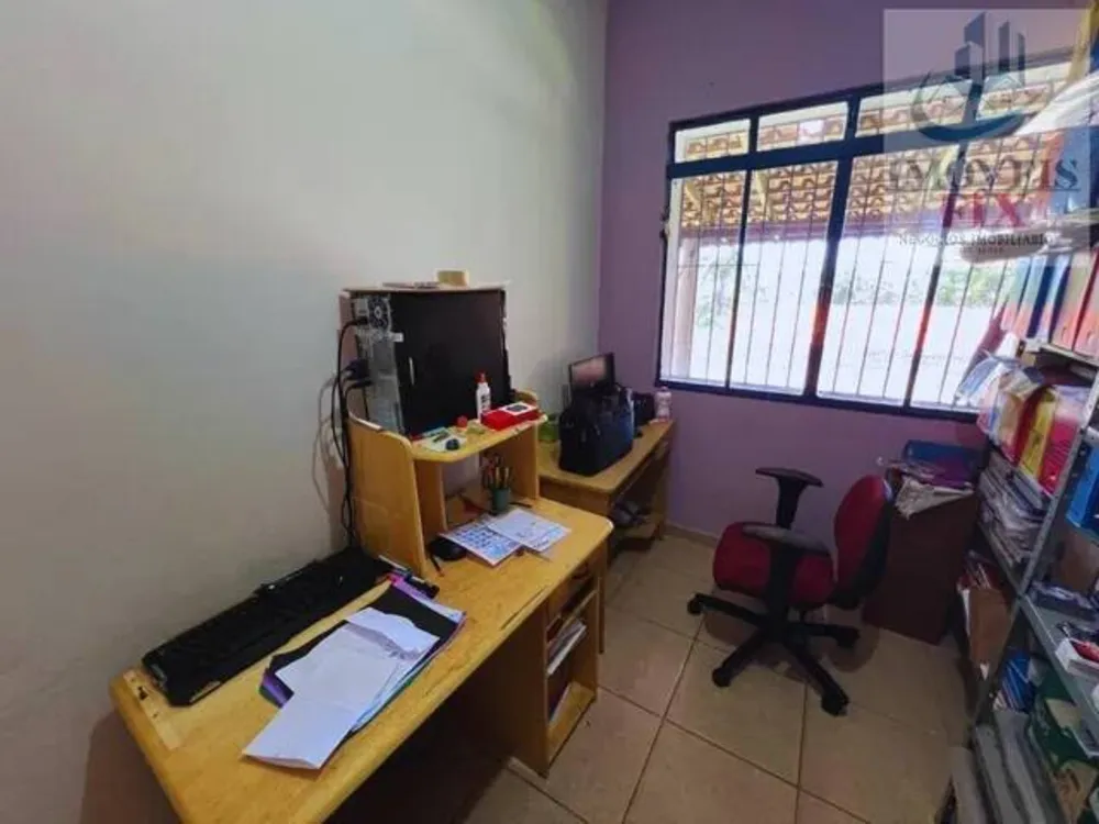 Chácara, 3 quartos, 553 m² - Foto 2