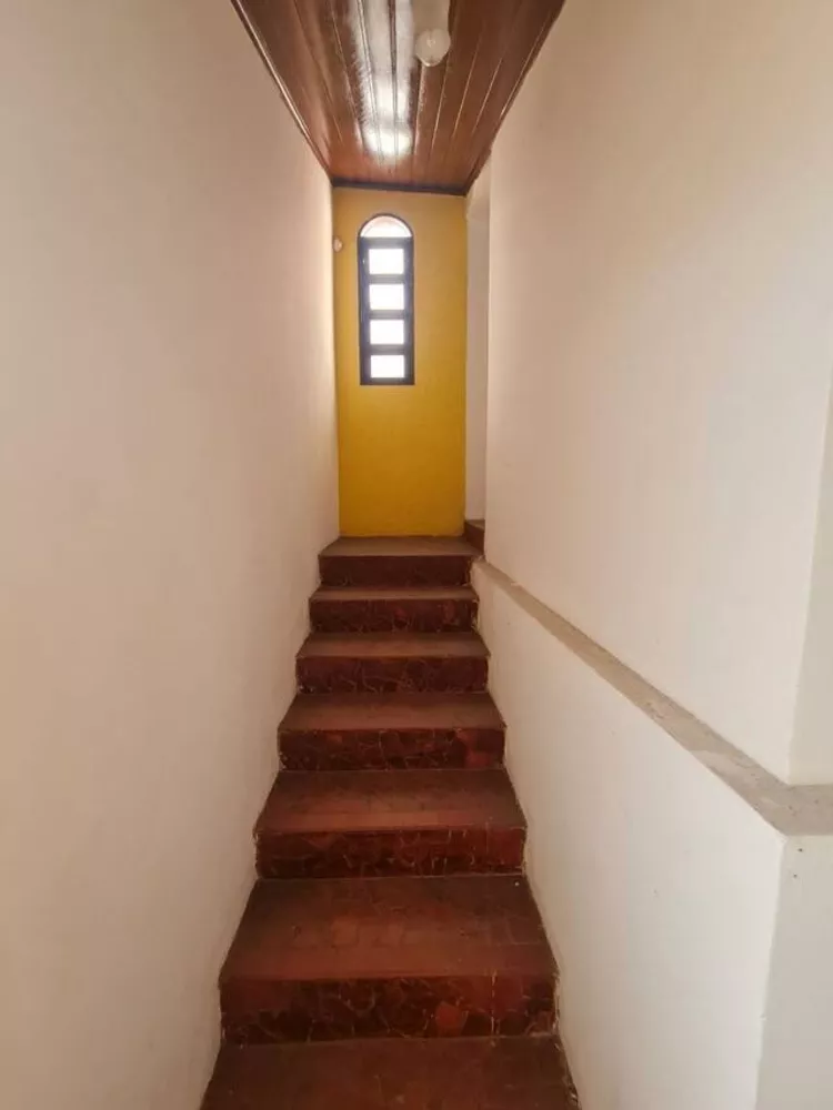 Sobrado à venda com 2 quartos, 145m² - Foto 5