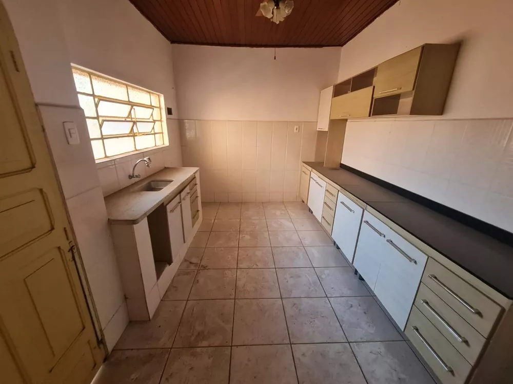 Sobrado à venda com 2 quartos, 145m² - Foto 3