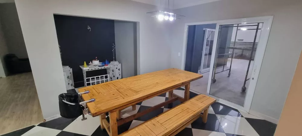 Casa de Condomínio para alugar com 6 quartos, 365m² - Foto 8