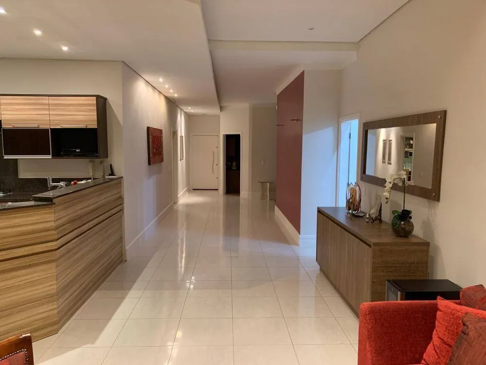 Casa, 2 quartos, 270 m² - Foto 1