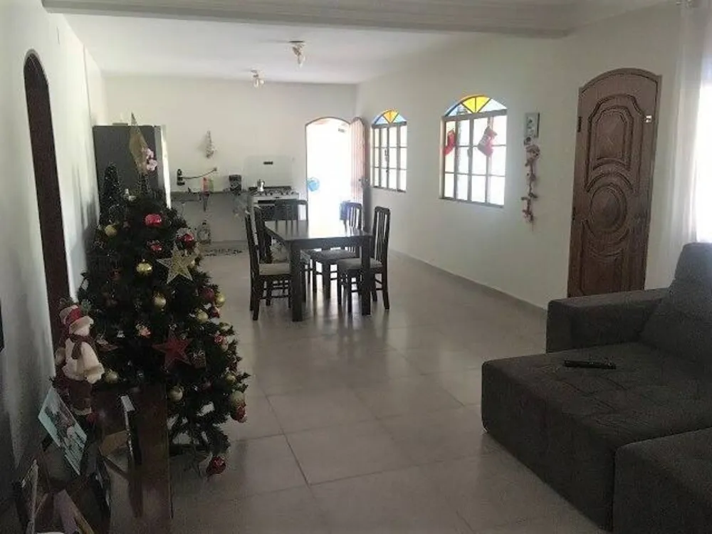 Chácara, 5 quartos, 3000 m² - Foto 1