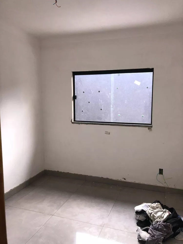 Casa à venda com 3 quartos, 100m² - Foto 8