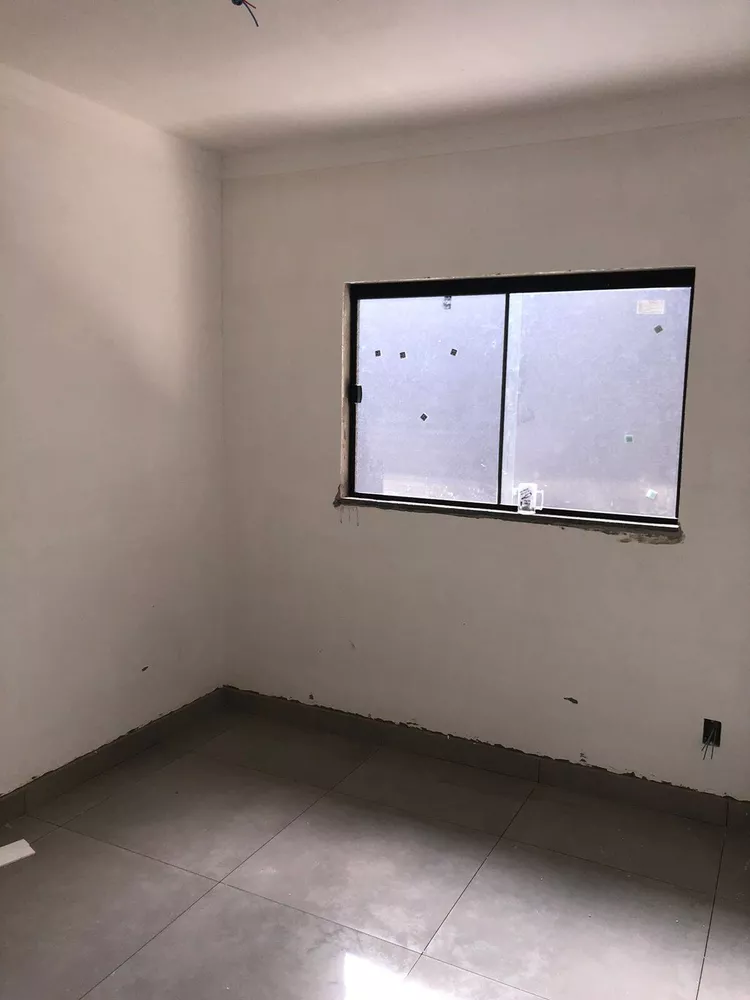 Casa à venda com 3 quartos, 100m² - Foto 11