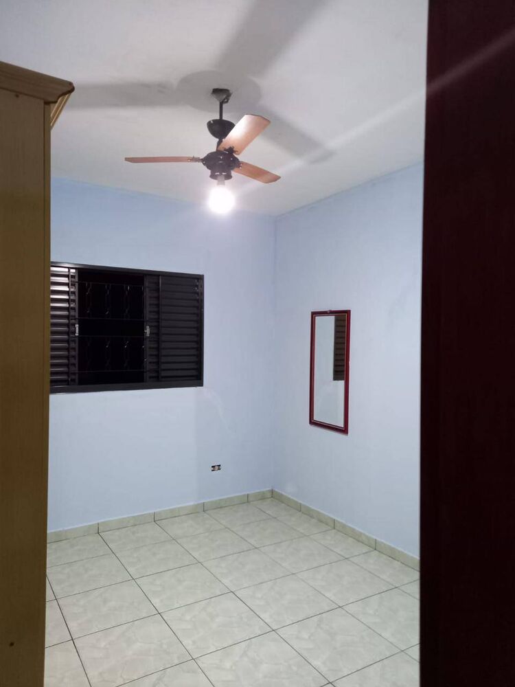 Sobrado à venda com 3 quartos, 190m² - Foto 2