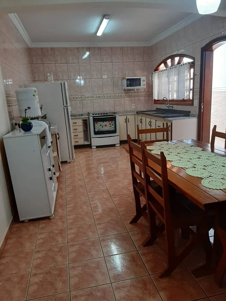 Sobrado, 3 quartos, 211 m² - Foto 2