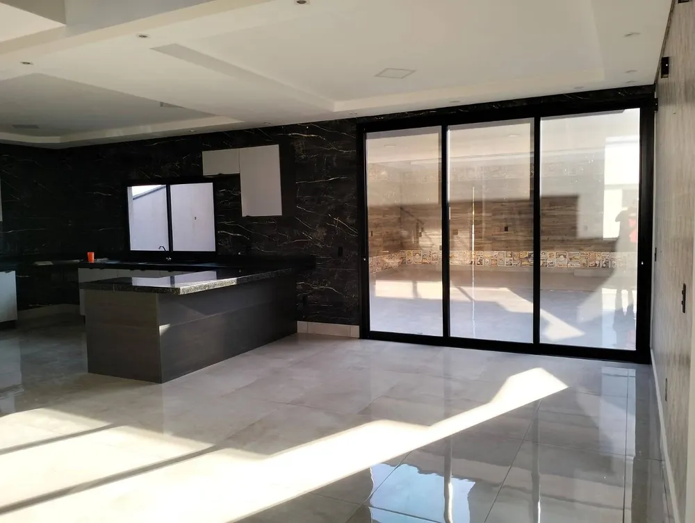Casa, 3 quartos, 160 m² - Foto 1