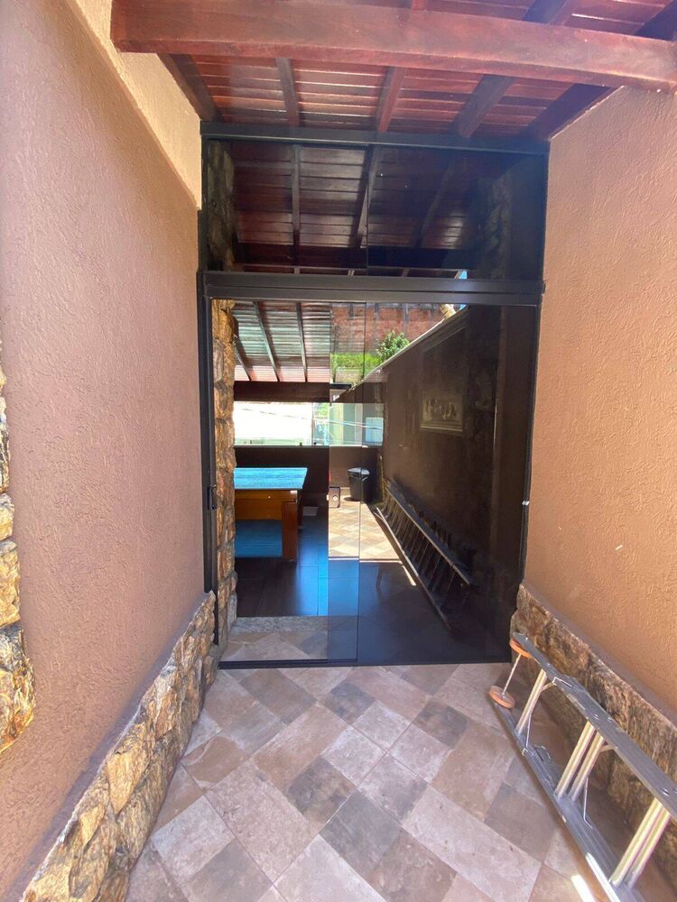 Sobrado, 4 quartos, 330 m² - Foto 1