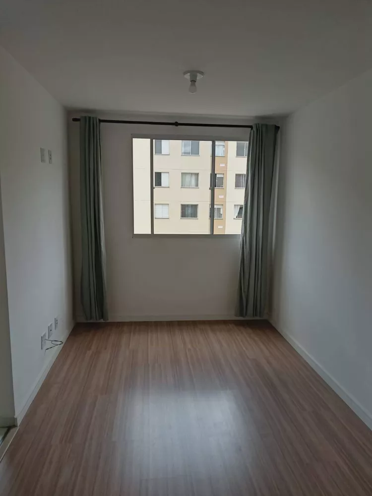 Apartamento à venda com 2 quartos, 46m² - Foto 2