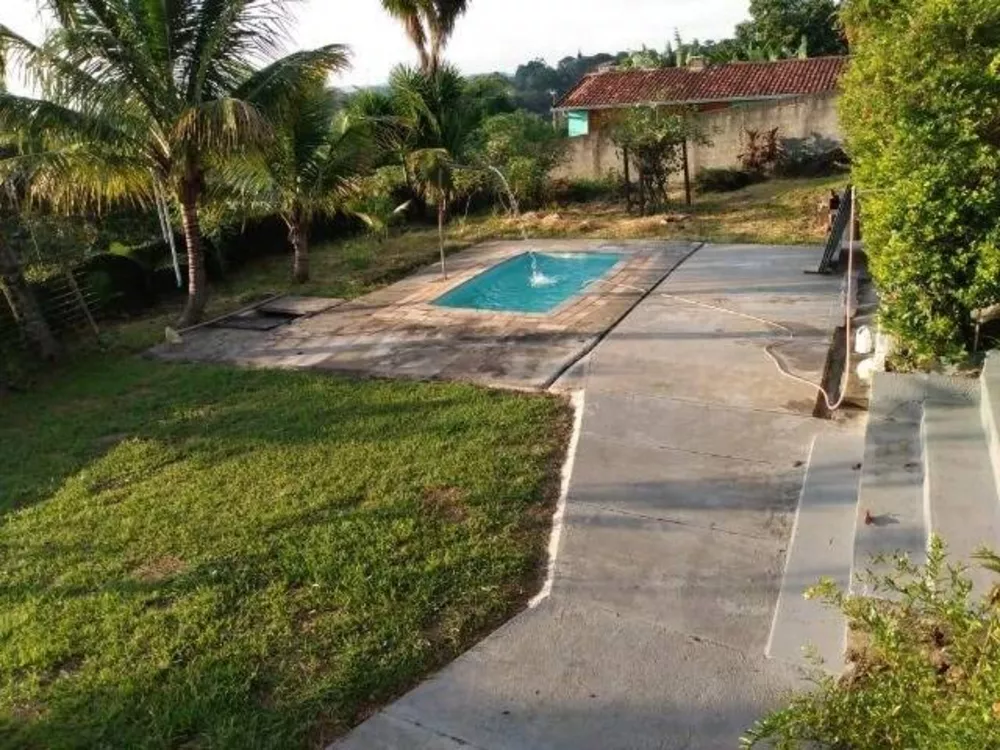 Fazenda à venda com 3 quartos, 160m² - Foto 1