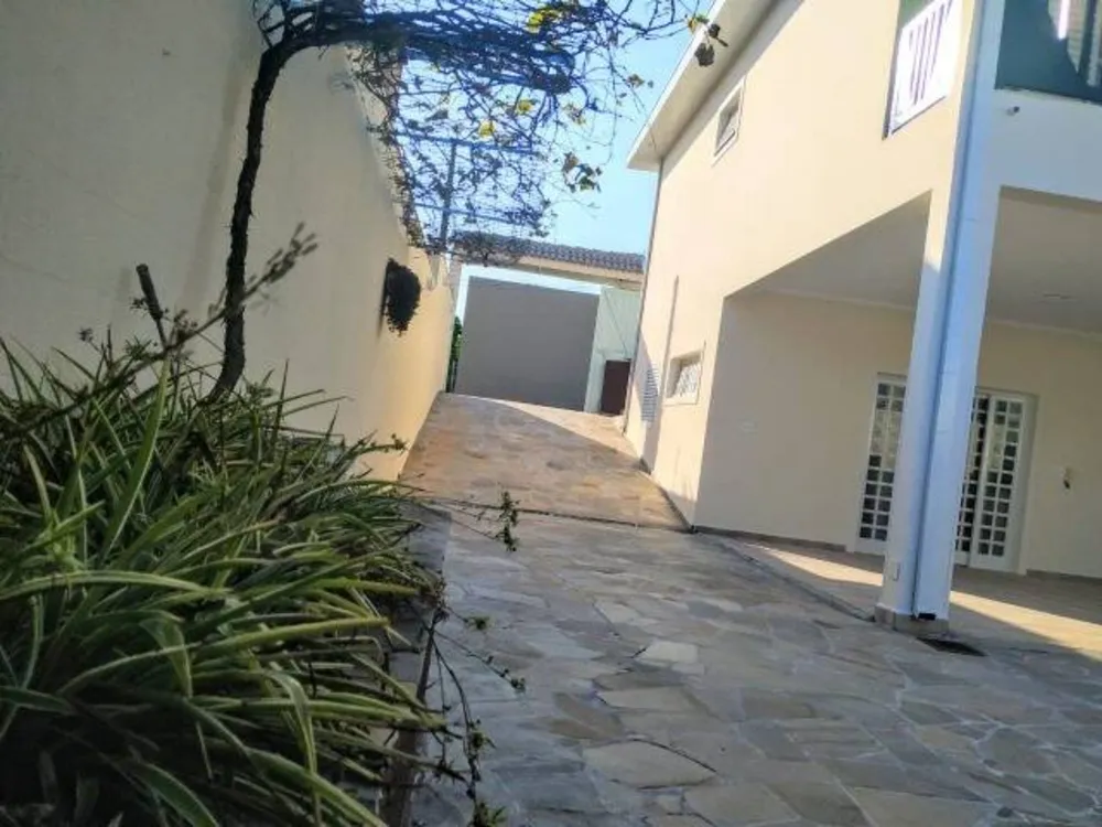 Casa, 3 quartos, 256 m² - Foto 2