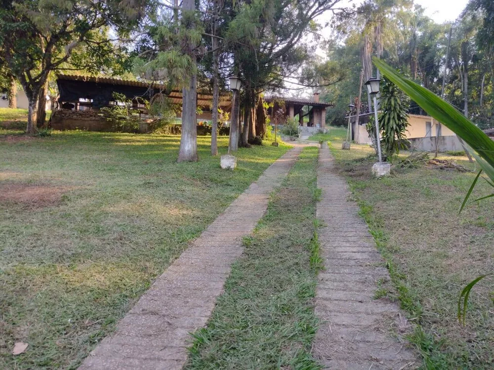 Fazenda à venda com 4 quartos, 400m² - Foto 2