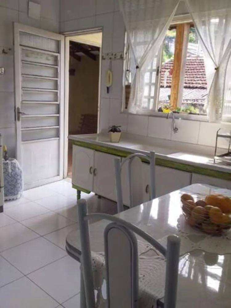 Casa, 3 quartos, 277 m² - Foto 2