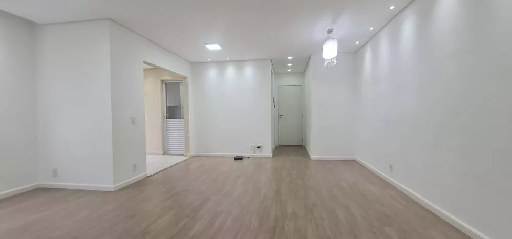 Apartamento à venda com 2 quartos, 76m² - Foto 2