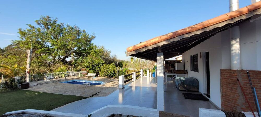 Chácara à venda com 2 quartos, 110m² - Foto 2