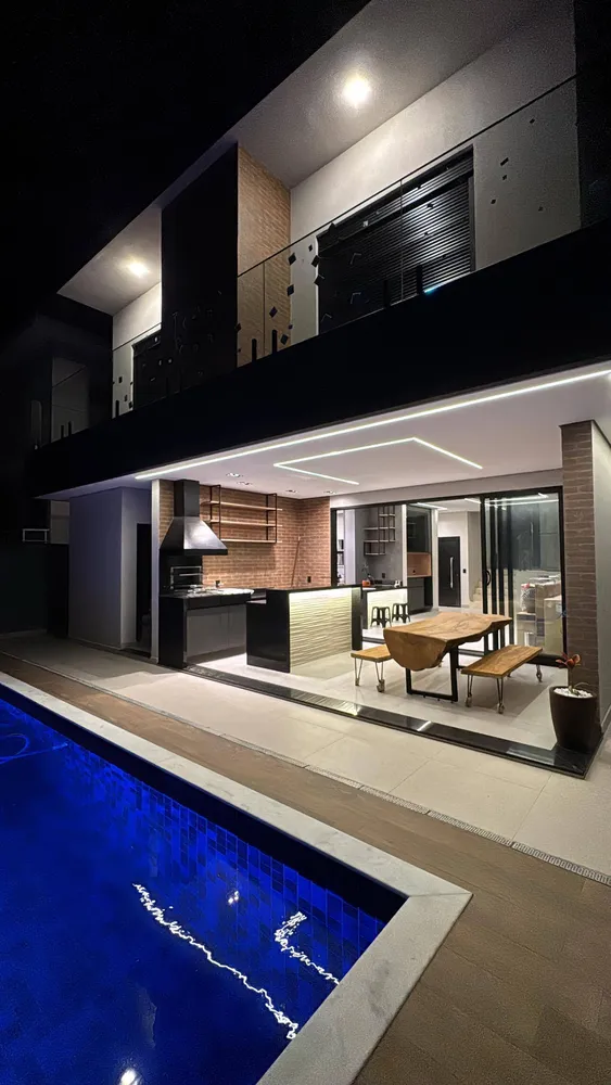 Casa, 3 quartos, 238 m² - Foto 1