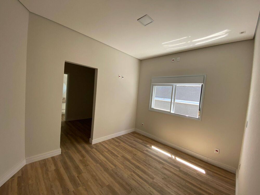 Casa, 3 quartos, 215 m² - Foto 4