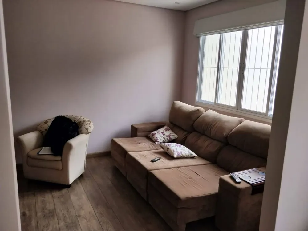 Casa, 4 quartos, 327 m² - Foto 2