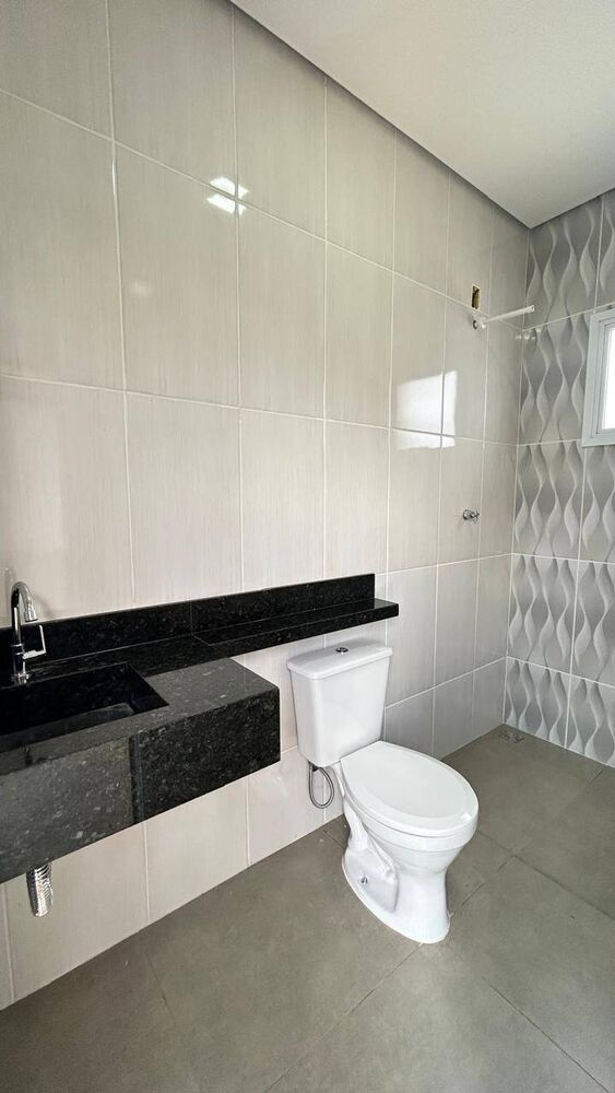 Casa à venda com 3 quartos, 164m² - Foto 3