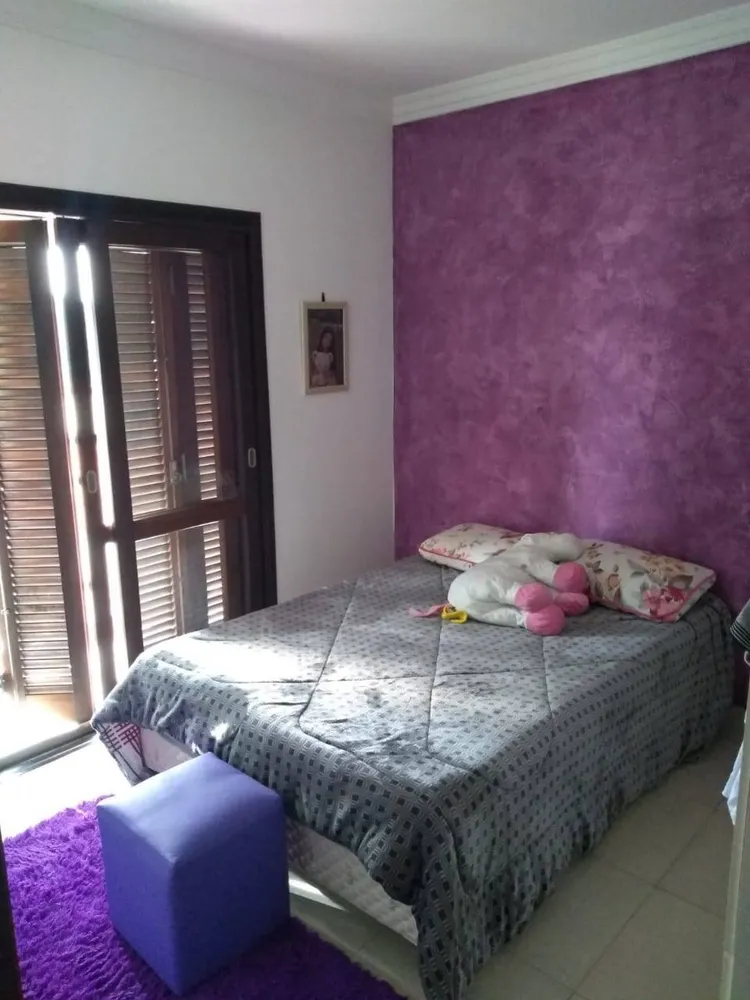 Casa, 3 quartos, 250 m² - Foto 4