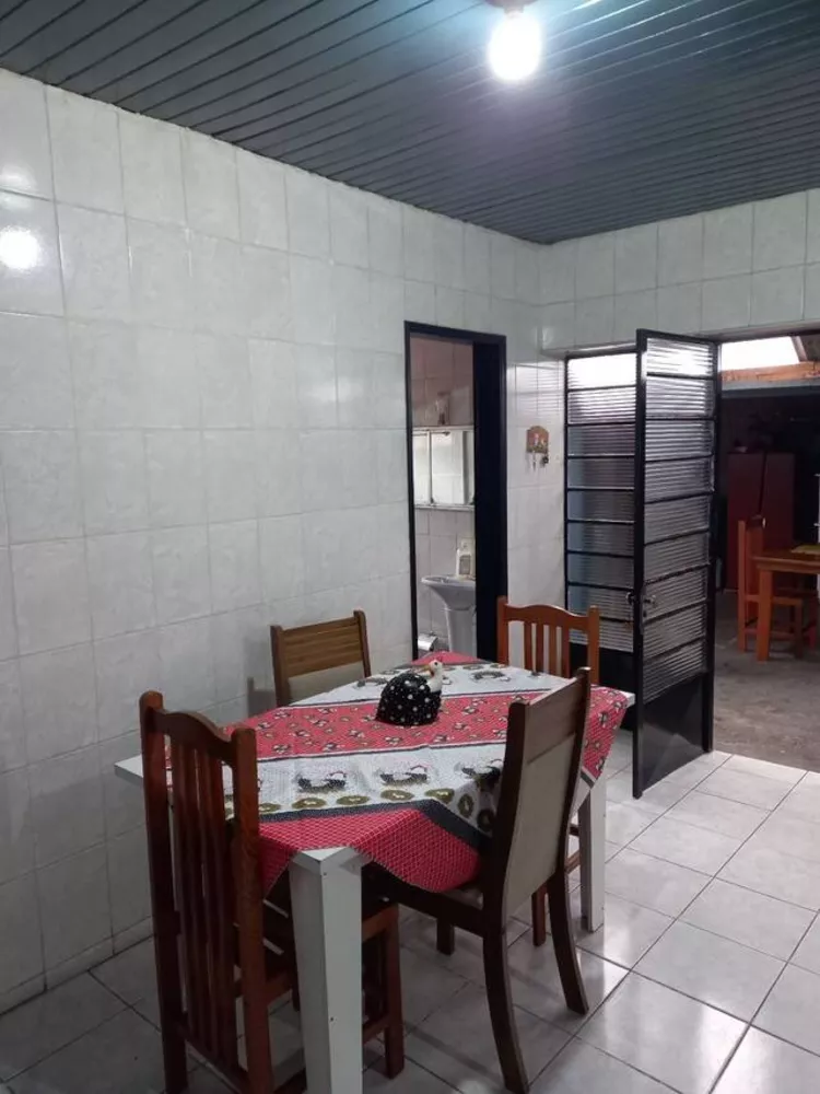 Casa à venda com 4 quartos, 300m² - Foto 5