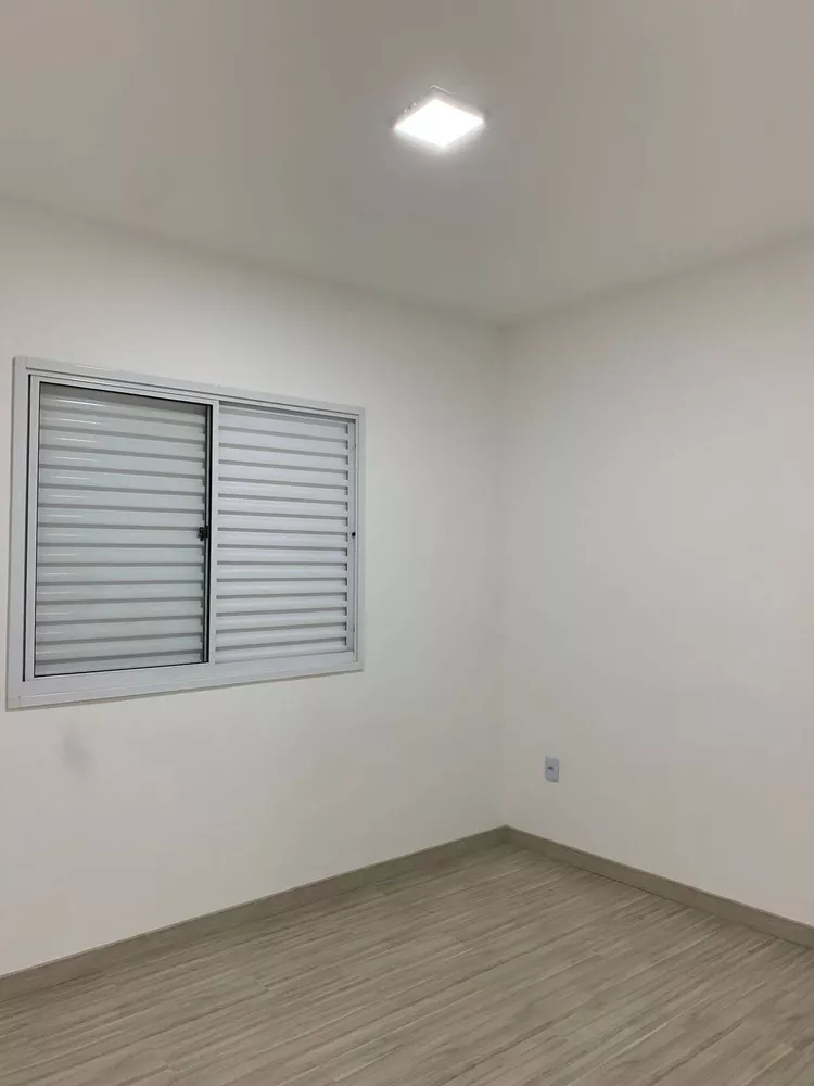 Apartamento à venda com 2 quartos, 45m² - Foto 4