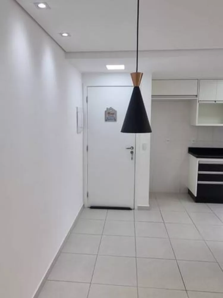 Apartamento à venda com 2 quartos, 66m² - Foto 2