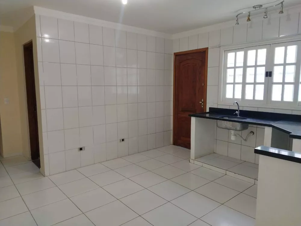 Casa à venda com 2 quartos, 91m² - Foto 1