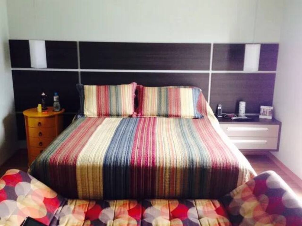 Casa de Condomínio à venda com 5 quartos, 390m² - Foto 4