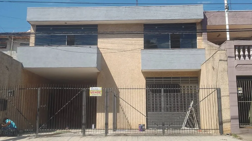 Sobrado, 3 quartos, 248 m² - Foto 1