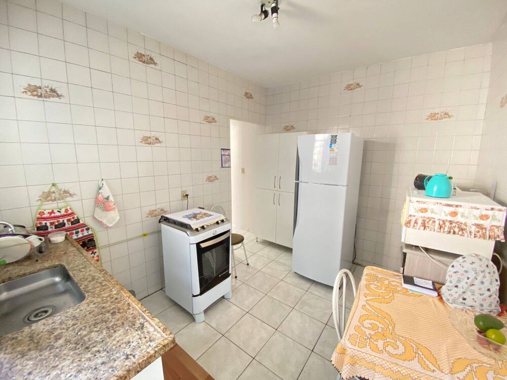 Casa, 4 quartos, 228 m² - Foto 2