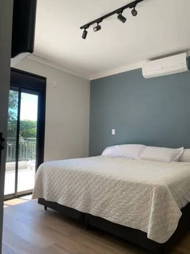 Casa de Condomínio à venda com 3 quartos, 215m² - Foto 9