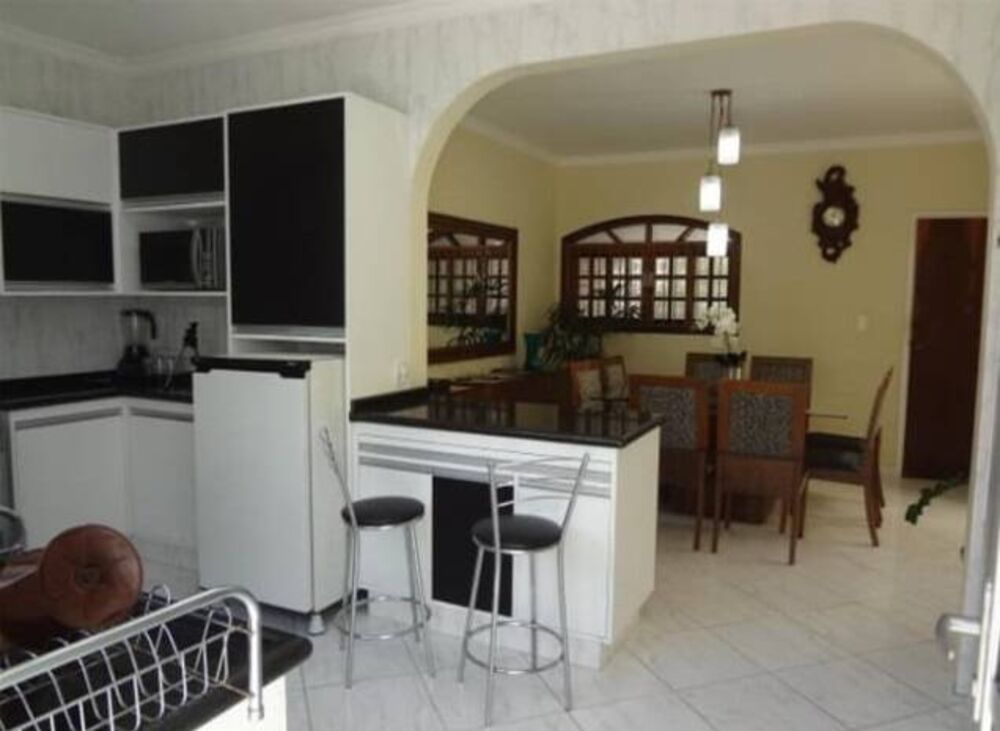Casa, 3 quartos, 223 m² - Foto 3
