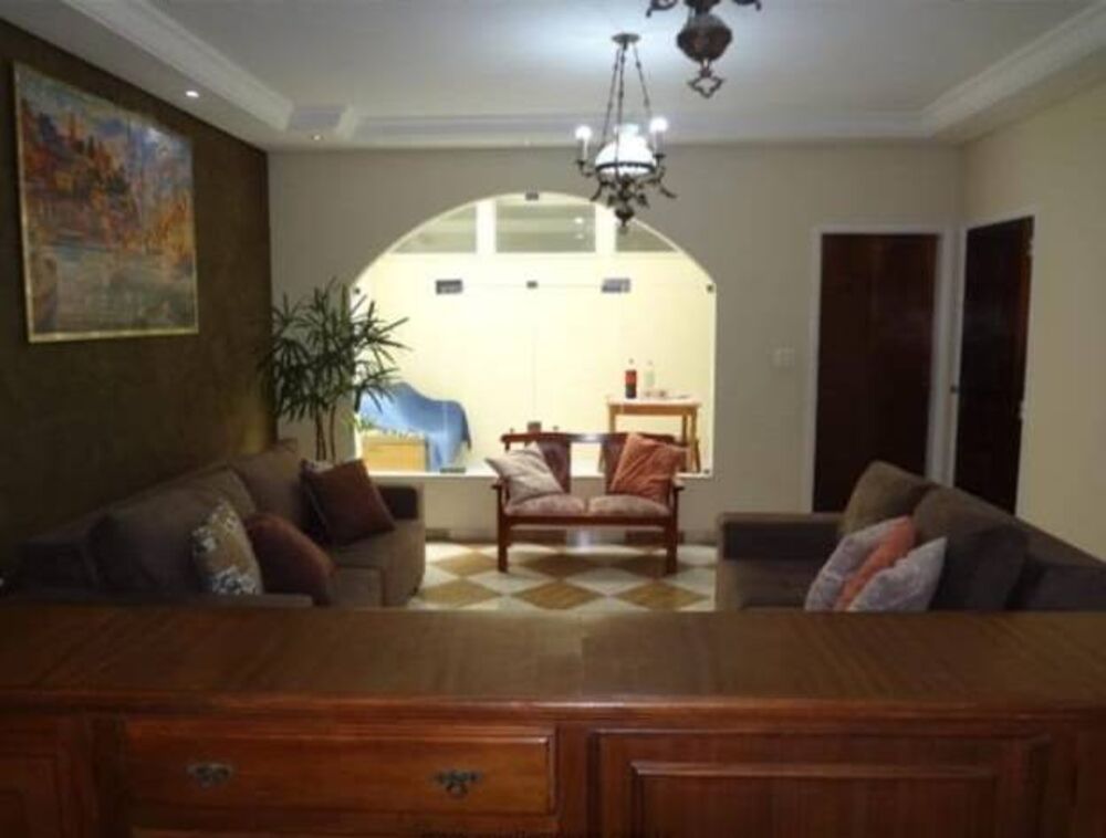 Casa, 3 quartos, 223 m² - Foto 1