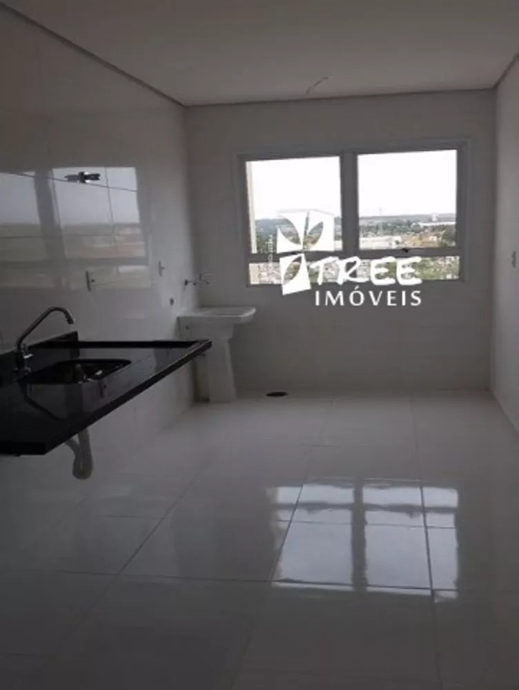 Apartamento à venda com 2 quartos, 65m² - Foto 2