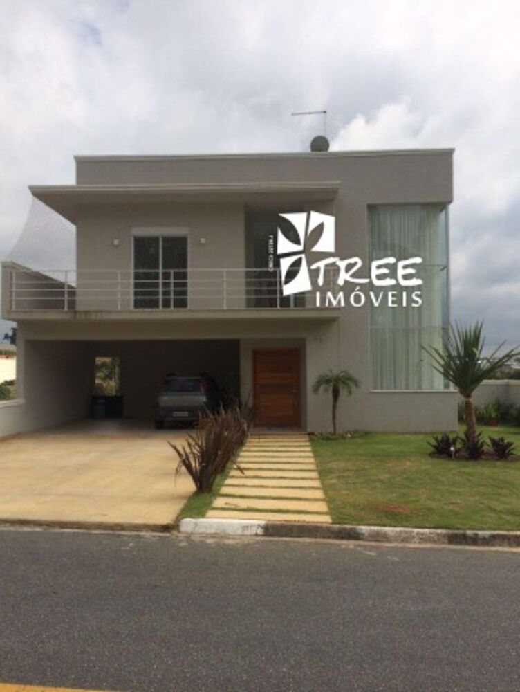 Casa à venda com 3 quartos, 235m² - Foto 1