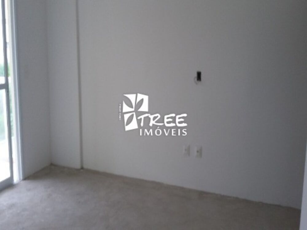 Apartamento à venda com 3 quartos, 83m² - Foto 2