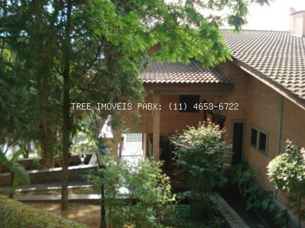 Casa à venda com 3 quartos, 600m² - Foto 2