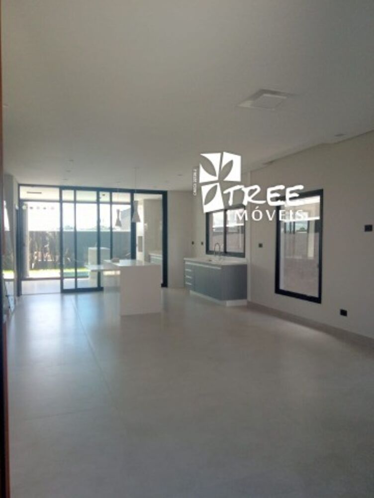 Casa à venda com 3 quartos, 310m² - Foto 3