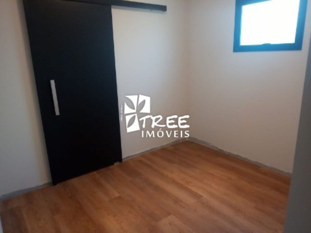 Casa à venda com 3 quartos, 310m² - Foto 11