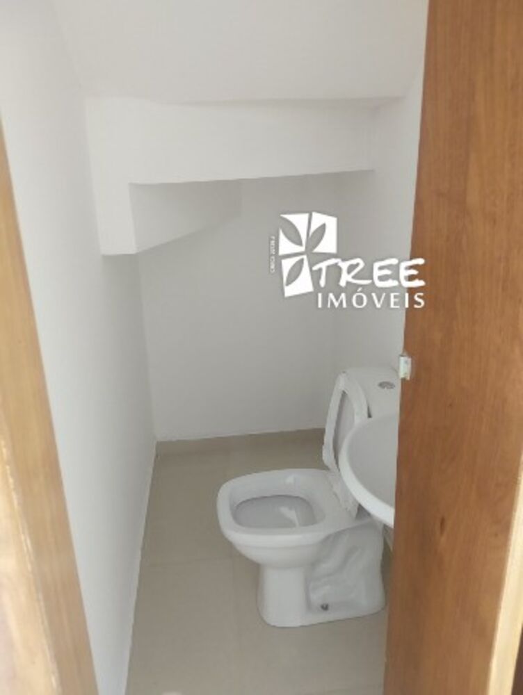 Casa à venda com 2 quartos, 70m² - Foto 3