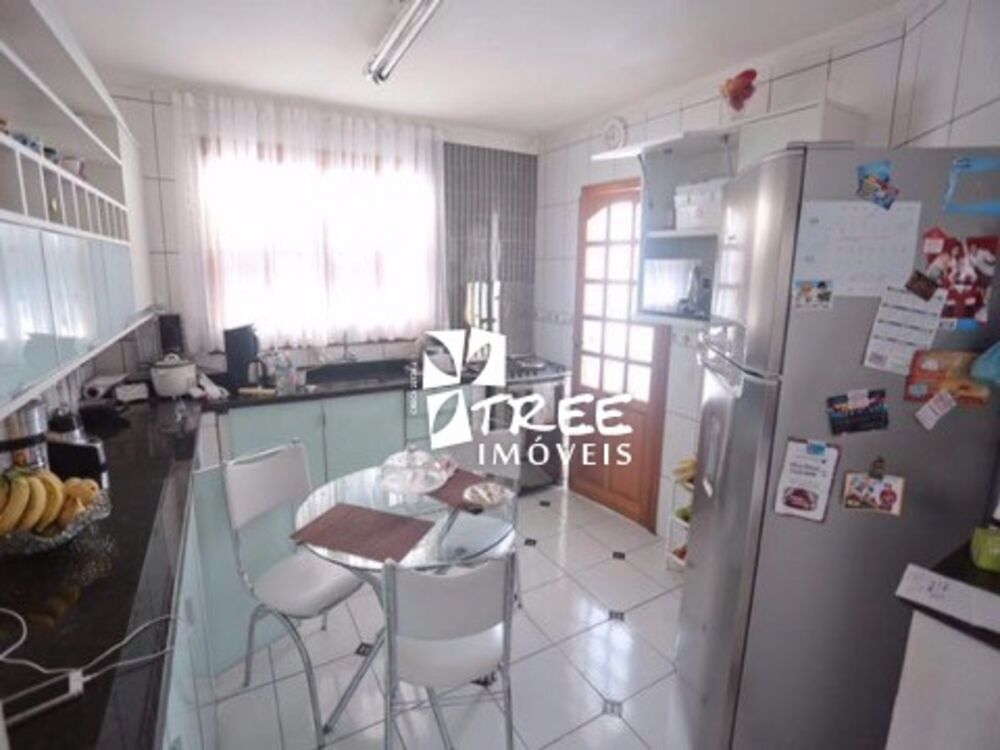 Casa, 4 quartos, 200 m² - Foto 5