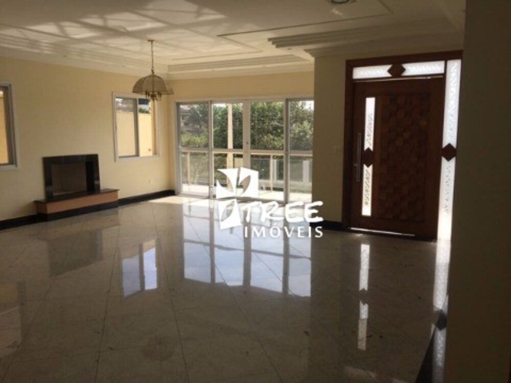 Casa, 5 quartos, 270 m² - Foto 1
