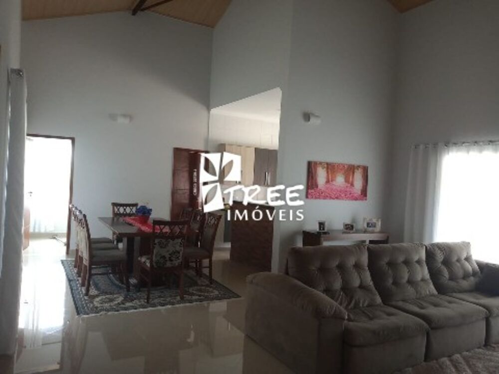 Casa à venda com 3 quartos, 360m² - Foto 2