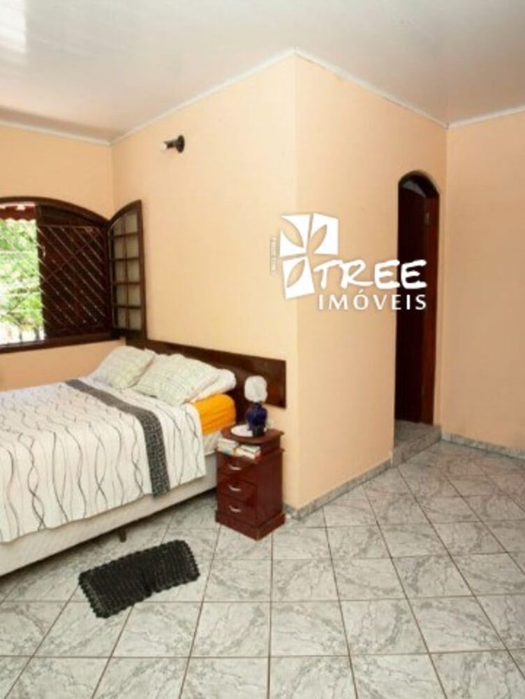 Casa, 3 quartos, 227 m² - Foto 1