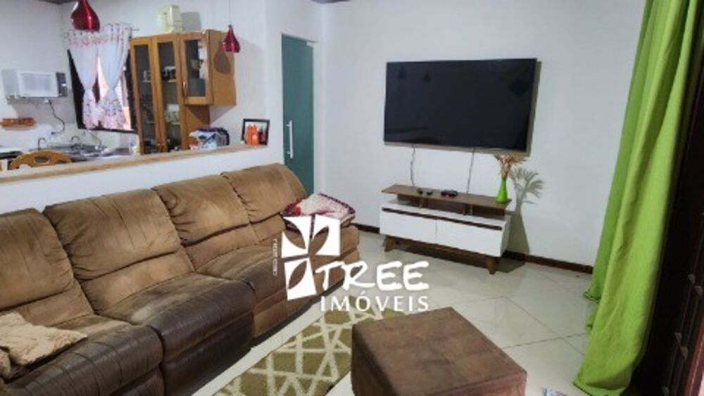 Casa à venda com 2 quartos, 125m² - Foto 1